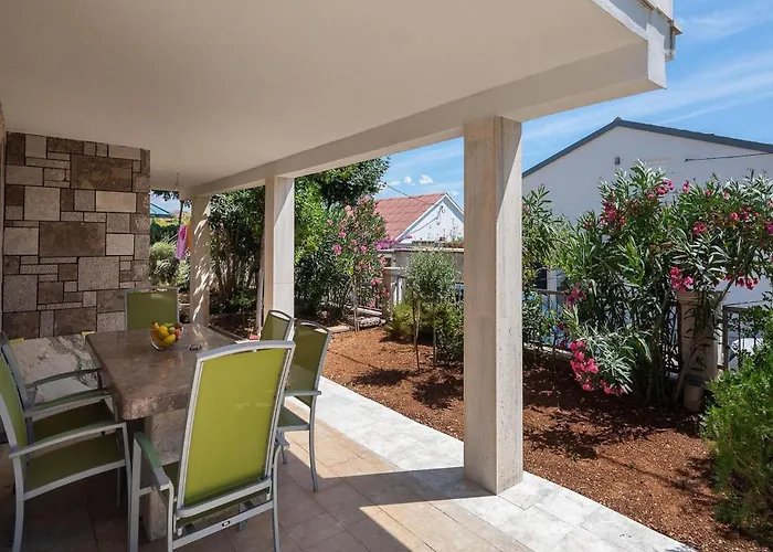 Pomalo Hébergement de vacances