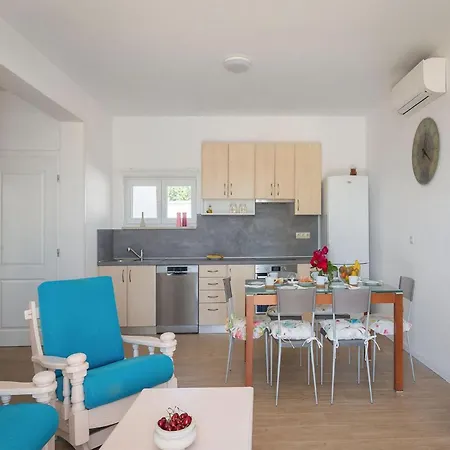 Pomalo Будинок відпочинку Задар